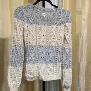 Elegant Cable Knit Sweater - Cream and Gray